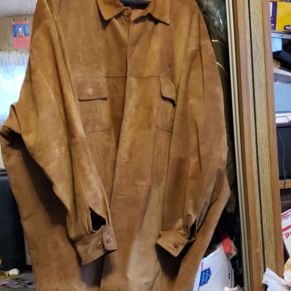 Suede coat - Picture 2 of 2